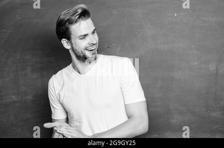 Vorteile für männliche Grundschullehrer sind reichlich vorhanden. Lehrer Sprecher Dozent. Das Lehren könnte mehr Spaß machen. Quelle von Energie und Inspiration. Let Stockfoto