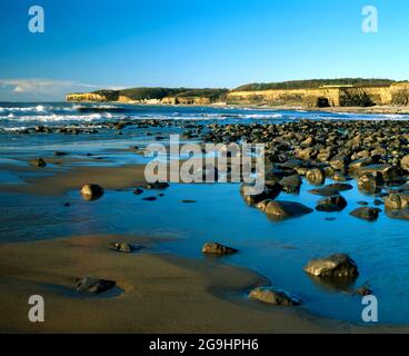 Col Huw Bucht und Meer Höhlen, Llantwit Major, Glamorgan Heritage Coast, Vale of Glamorgan, South Wales, Vereinigtes Königreich. Stockfoto