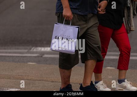 London entlang Regent's Street und Shopping Bags Stockfoto