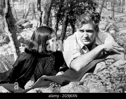Nancy Kwan, Rod Taylor, Dreharbeiten zum Film „Fate is the Hunter“, 20th Century-Fox, 1964 Stockfoto