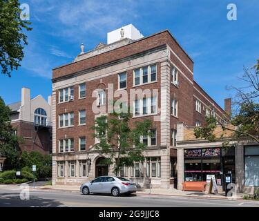 Gemischtes Wohn- und Geschäftsgebäude in Evanston Stockfoto