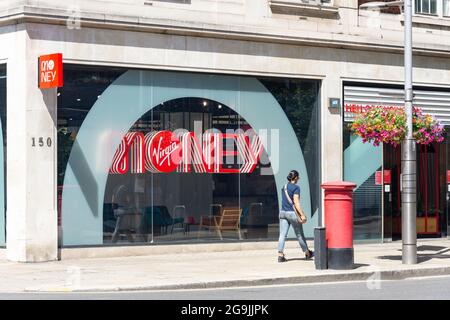 Virgin Money Branch, Kensington High Street, Kensington, Royal Borough of Kensington and Chelsea, Greater London, England, Vereinigtes Königreich Stockfoto