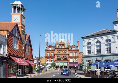 Wimbledon Village, High Street, Wimbledon, London Borough of Merton, Greater London, England, Vereinigtes Königreich Stockfoto