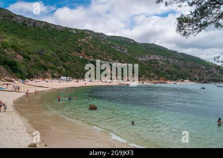 Galapinhos Strand befindet sich in der Gemeinde Setúbal, in Serra da Arrábida, schöne portugiesische Strände Stockfoto