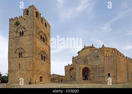 Chiesa Madre oder Duomo dell'Assunta, Bergdorf Erice, Sizilien, Italien Stockfoto