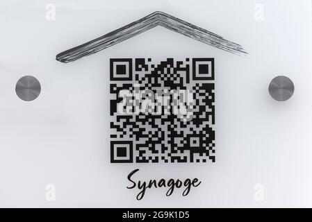 QR-Code, Quick Response, an der Synagoge, Ansbach, Mittelfranken, Bayern, Deutschland Stockfoto