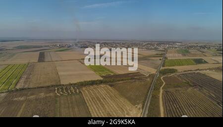 Das riesige Flugzeug Vojvodina ernennt brennende Drohne shot.jpg Stockfoto