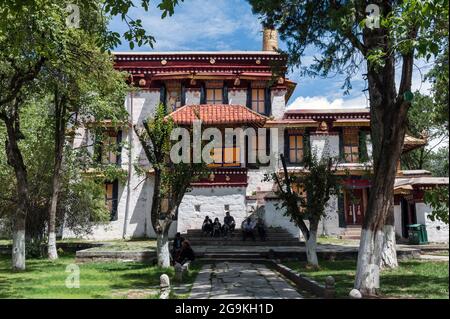 Dadan Mingjur Palast im Norbulingka Park, Lhasa, Tibet. Stockfoto