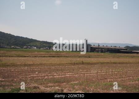 Autofahren in Mie, Japan - Ende Juli, Sommer Stockfoto