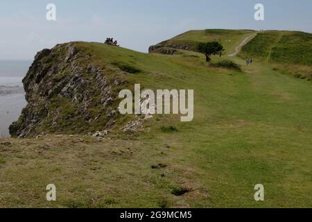 Tagesausflügler auf Brean Down, Somerset, Großbritannien Stockfoto