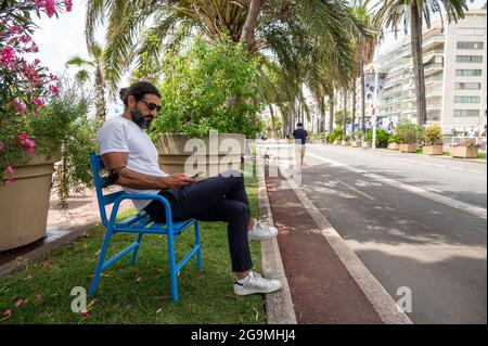 Der türkisch-deutsche Schauspieler Numan Acar wurde am 10. Juli 2021 auf der Croisette bei den 74. Filmfestspielen von Cannes in Cannes, Frankreich, gesehen. Foto von Ammar Abd Rabbo/ABACAPRESS.COM Stockfoto