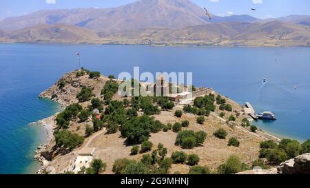 Armenisch-orthodoxe Kirche auf der Akdamar-Insel Akhtamar Stockfoto