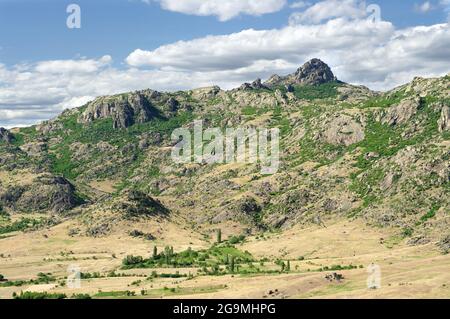 Hinterland der Zentralrepublik Mazedonien rund um Marko's Towers in Prilep Stockfoto