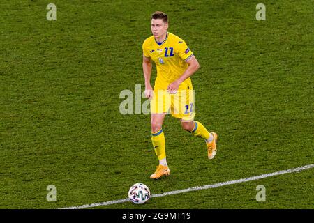 Rom, Italien - 03. Juli: Mykola Matviyenko aus der Ukraine im Einsatz während des UEFA Euro 2020 Championship Quarter-final match zwischen der Ukraine und England Stockfoto