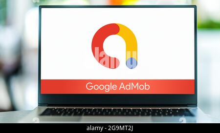 POZNAN, POL - 10. JUL 2021: Laptop-Computer mit Logo von Google AdMob, einer der weltweit größten mobilen Werbeplattformen Stockfoto