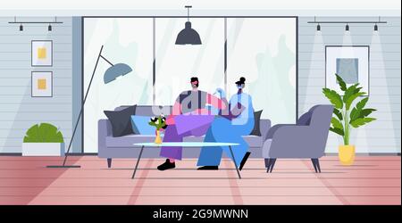 Ärztin in Maske impft männlichen Patienten Kampf gegen Coronavirus Konzept zur Entwicklung von Impfstoffen Stock Vektor