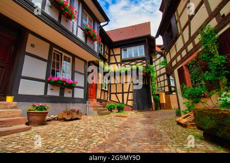 Blick Auf Das Alte Dorf Gengenbach Mit Seinen Alten Häusern Im Schwarzwald In Deutschland Stockfoto