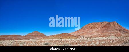 Fahrt durch das Damaraland in Namibia Stockfoto