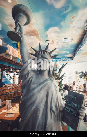 Das Margaritaville Resort Times Square ist ein Hotel von Jimmy Buffett in New York City, USA Stockfoto