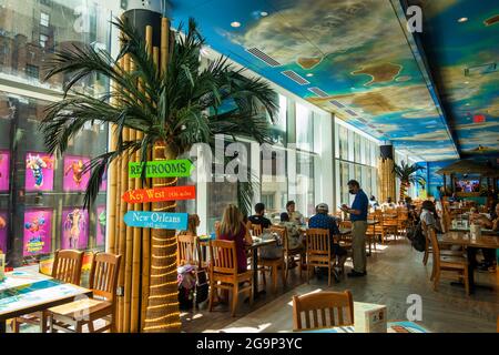 Das Margaritaville Resort Times Square ist ein Hotel von Jimmy Buffett in New York City, USA Stockfoto