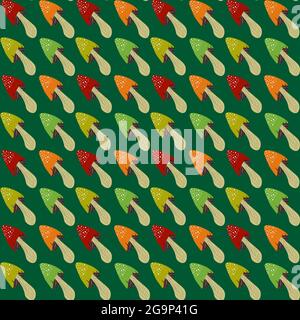Muster mit mehrfarbigen Fliegenagariken. Vektorgrafik auf grünem Hintergrund. Stock Vektor