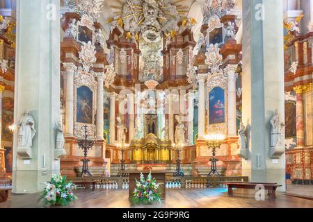 VILNIUS, LITAUEN - 15. Mai 2017: Universität Vilnius - das Innere der St. Johns' Church Stockfoto