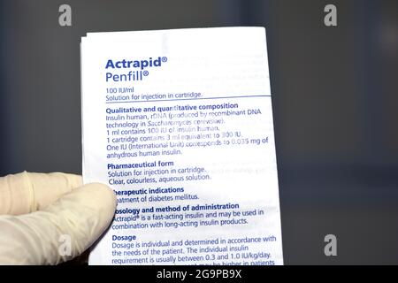Actrapid humane Insulin rDNA Penfill 100 IU-Lösung zur subkutanen oder intravenösen Injektion in Kartusche, die bei Diabetikern bei IDDM-Patienten verwendet wird Stockfoto