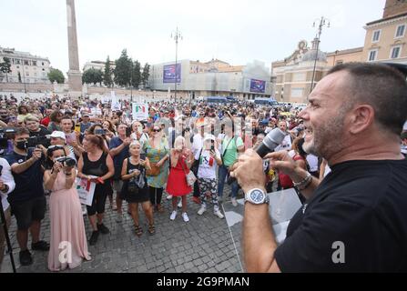 Rom, Italien. Juli 2021. Rom, Protest gegen den von IO Apro organisierten Grünen Pass Bild: Kredit: Independent Photo Agency/Alamy Live News Stockfoto