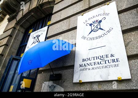 Les Parapluies de Cherbourg Manufacture, Cherbourg, Abteilung Manche, Cotentin, Normandie, Frankreich Stockfoto