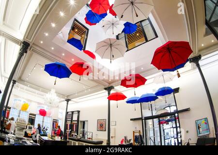 Les Parapluies de Cherbourg Manufacture, Cherbourg, Abteilung Manche, Cotentin, Normandie, Frankreich Stockfoto