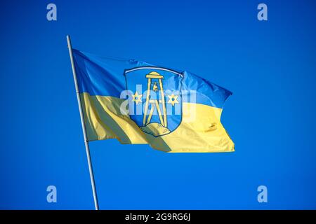 Baltrum, Deutschland. Juni 2021. Die Flagge von Baltrum fliegt auf der ostfriesischen Insel. Quelle: Sina Schuldt/dpa/Alamy Live News Stockfoto