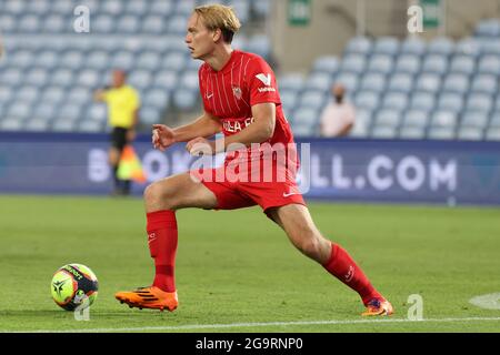 Faro, Algarve, Portugal. Juli 2021. Johansson von Sevilla CF während des Vorsaison-Freundschaftsspiel zwischen Sevilla CF und Paris Saint Germain im Algarve-Stadion in Faro, Portugal. (Bild: © Jose Luis Contreras/DAX via ZUMA Press Wire) Stockfoto