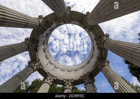 Direkt Unterhalb Des Pulgas Water Temple. Woodside, San Mateo County, Kalifornien, USA. Stockfoto