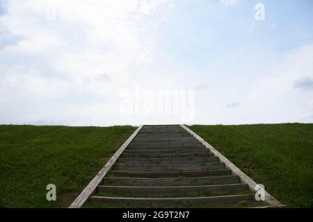 Indianische Hügel im Aztalan State Park, Lake Mills Wisconsin. Stockfoto