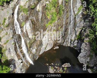 Schöner Minh langer Wasserfall in der Provinz Quang Ngai in Zentralvietnam Stockfoto