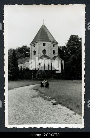 Europa, Deutschland, Schleswig-Holstein, Friedrichsruh, Bismarck-Mausoleum, ADDITIONAL-RIGHTS-CLEARANCE-INFO-NOT-AVAILABLE Stockfoto