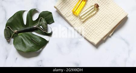 Gesichtsmassage Rolle, Gesichtsmassage chinesische Medizin Stockfoto