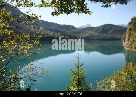 Im Vordergrund die Schlösser Neuschwannstein und Hohenschwangau Stockfoto