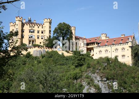 Im Vordergrund die Schlösser Neuschwannstein und Hohenschwangau Stockfoto