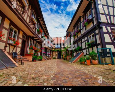 Blick Auf Das Alte Dorf Gengenbach Mit Seinen Alten Häusern Im Schwarzwald In Deutschland Stockfoto