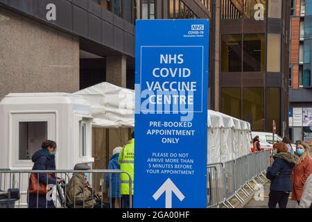 NHS Covid Vaccine Centre in, Wembley, London, UK, 2021. Stockfoto