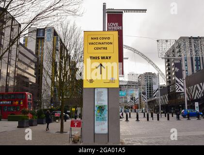 NHS Covid-Impfzentrum in Wembley, London, Großbritannien, 2021. Stockfoto