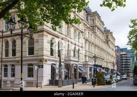 Das Grand Hotel und das Gusto Restaurant in der Colmore Row, Birmingham, Großbritannien Stockfoto