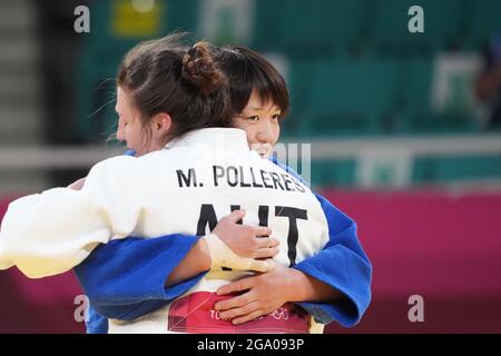 28-07-2021 JUDO: OLYMPISCHE SPELEN: TOKIO JAPAN der Japaner Chizuru Arai gewinnt bei den Olympischen Spielen am 28. Juli die goldene Medaille gegen Michaela Polleres aus Österreich mit 70 kg. 2021 im Nippon Budogan Park in Tokio, Japan Foto von SCS/Soenar Chamid Stockfoto