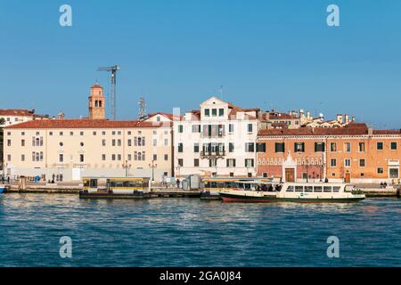 VENEZIA, ITALIEN - 24. Nov 2020: Die katholische Kirche San Giorgio Maggiore in Venedig, Italien Stockfoto