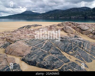 Lewisian Gneiss am Strand, Eilean Mealasta, Lewis, Äußere Hebriden, Schottland Stockfoto