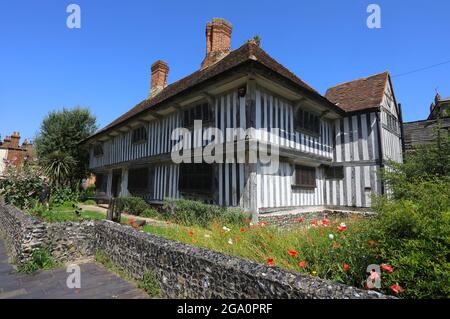 Das Tudor House, das älteste Gebäude im alten Meergate, das 1525 erbaut wurde, war ursprünglich ein Yeoman Farmer's House und heute ein Geschichtsmuseum in Margate, Kent, Großbritannien Stockfoto