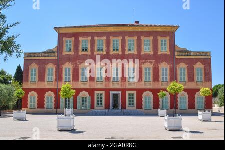 Nizza, Frankreich, 2018. Außenansicht des Matisse Museums in Cimiez. Quelle: Vuk Valcic / Alamy Stockfoto