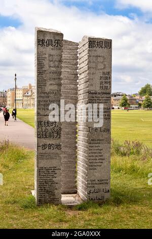 CAMBRIDGE ENGLAND PARKERS PIECE FIELDS DAS FUSSBALLDENKMAL CAMBRIDGE RULES Stockfoto