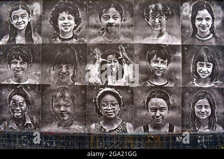 Fotos von Kindern von Montmartre Stockfoto